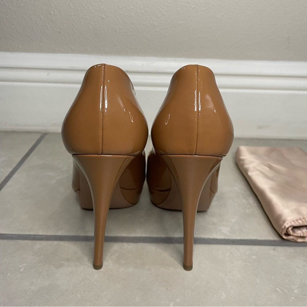 Prada Patent Leather Camel Beige Platform Almond Toe Pump size 37 - Picture 13 of 13